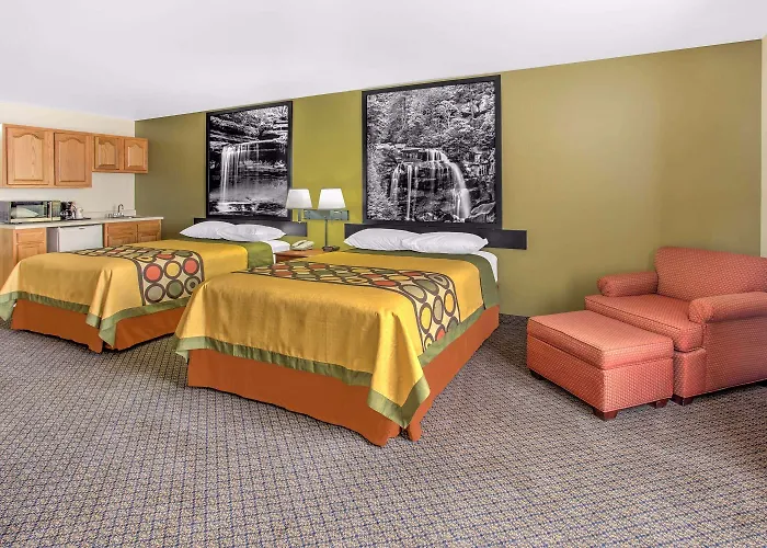 Super 8 By Wyndham Galva